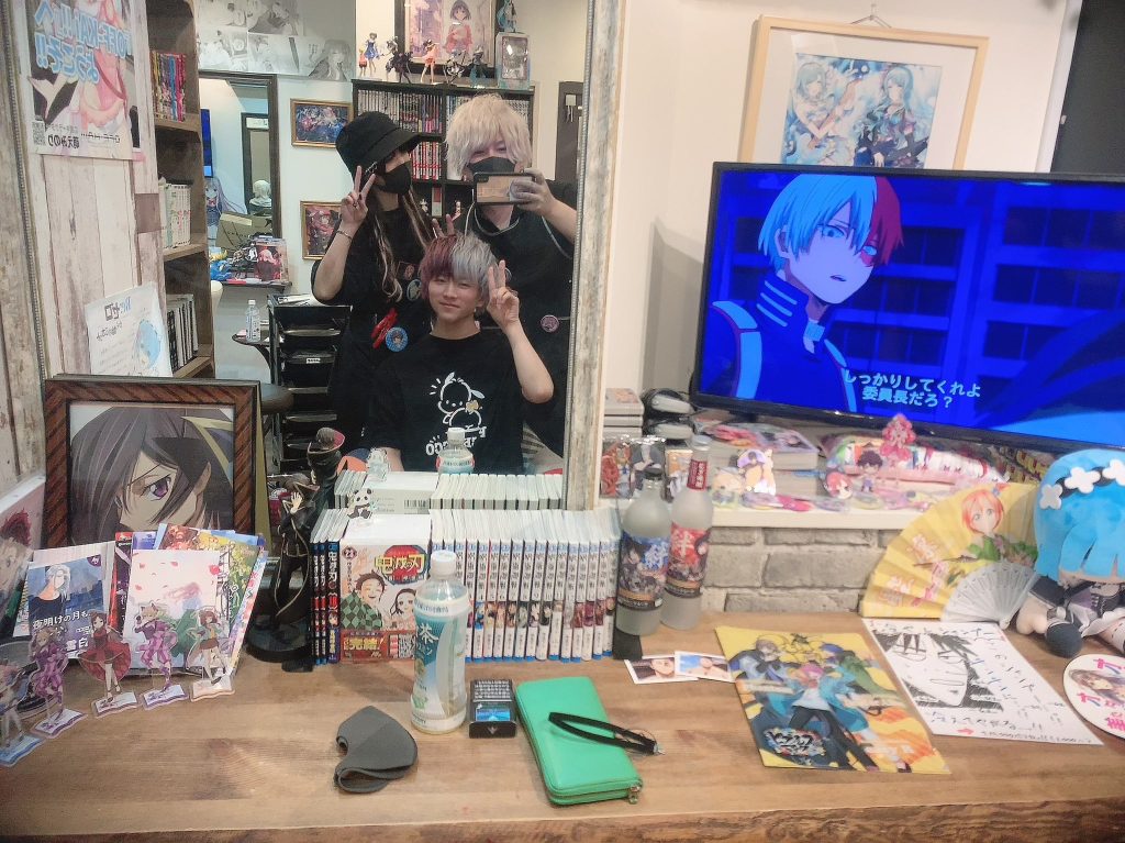 Japanese Hairdressers’ New Dilemma: Watch Anime Or Lose Business