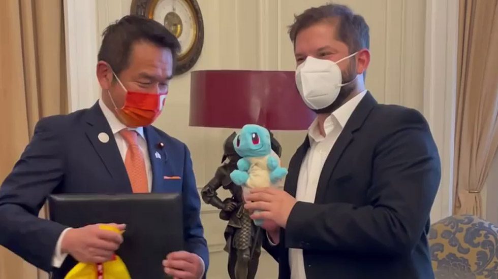 President-Elect-of-Chile-Receives-a-Squirtle